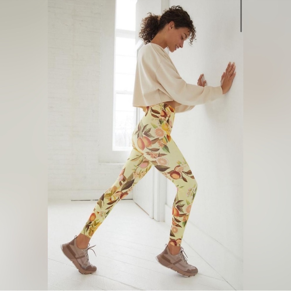BEYOND YOGA Olympus High Waist Leggings - Limoncello Leafy Citrus